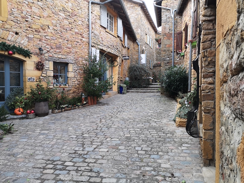 Oingt - un des plus beaux villages autour de Lyon